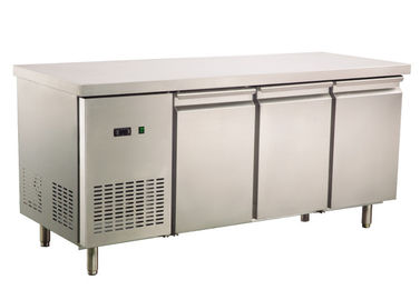 2 / El CE comercial del refrigerador de Undercounter de 3/4 puertas aprobó el refrigerador inoxidable del banco de trabajo de acero R290 disponible